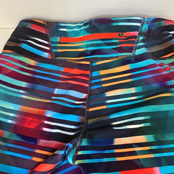 Athleta Rainbow Stripe Laser Beam Sonar Cropped Leggings Size Small - Picture 6 of 15